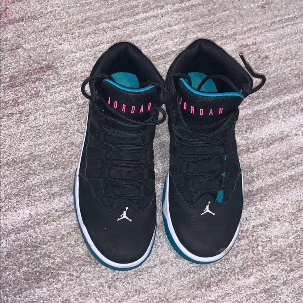 JORDAN MAX AURA SOLD